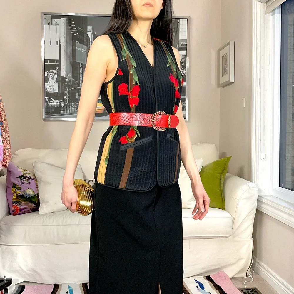 Open front quilted floral vest - Picture 3 of 11